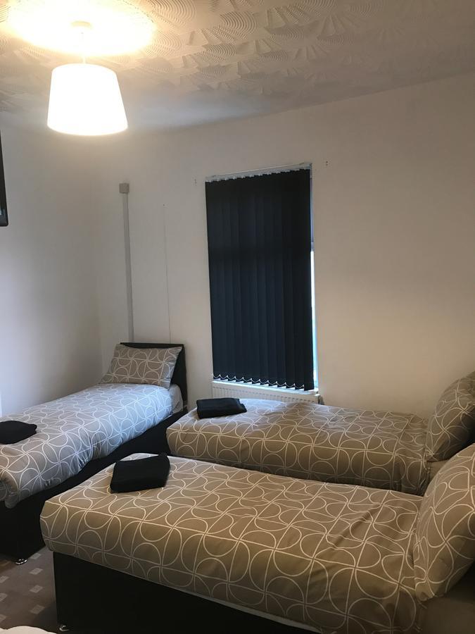 Brownlows Inn Guest House Formerly The King Harry Accommodation 利物浦 外观 照片
