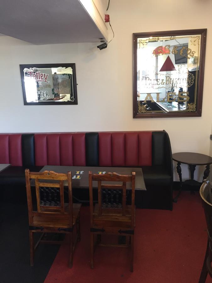 Brownlows Inn Guest House Formerly The King Harry Accommodation 利物浦 外观 照片